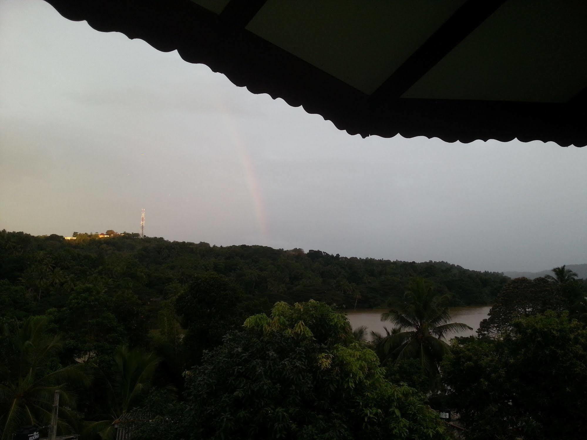 Kandy Holiday Home Bagian luar foto
