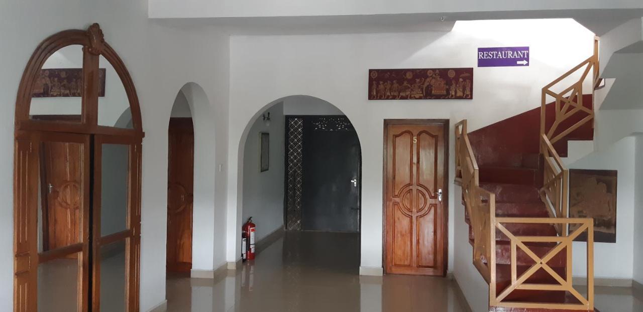 Kandy Holiday Home Bagian luar foto
