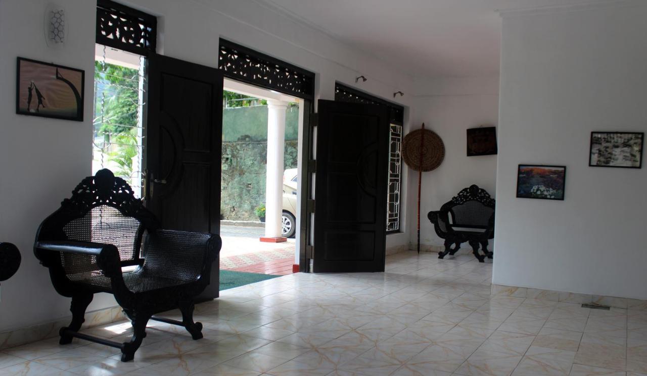 Kandy Holiday Home Bagian luar foto
